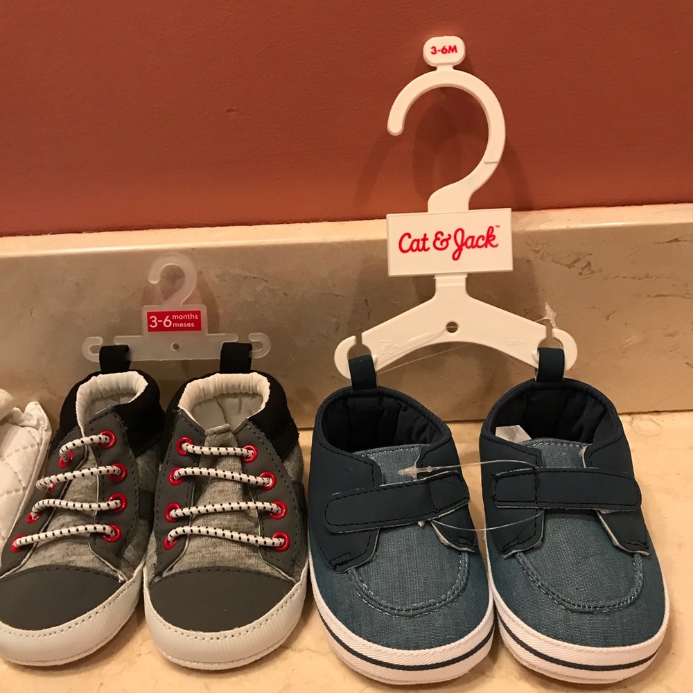 NWT Cat & Jack baby shoes